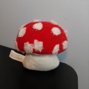 Hobby Lobby Mushroom Sewing Pin Cushion Beanie Bottom Base
